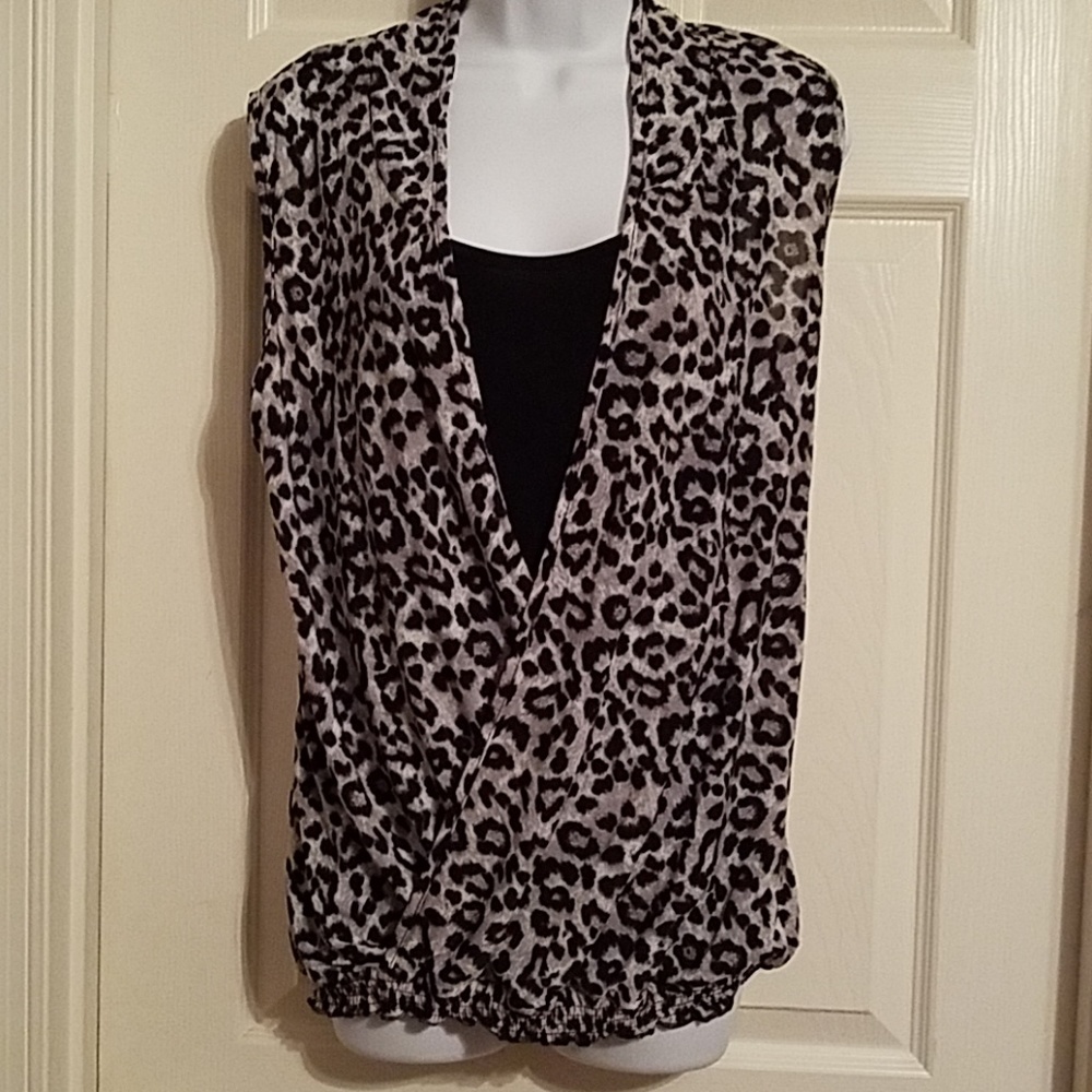 Large Isabella Rodriguez black & grey top